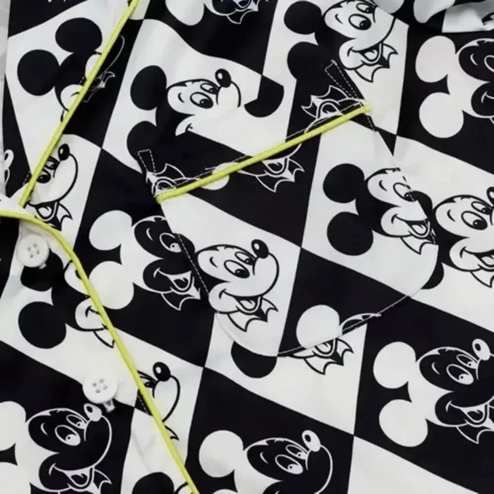 NWOT Disney Mickey Mouse 2 Piece Set Pajamas Sleep Shirt & Shorts Plus Size 1X - Picture 3 of 11